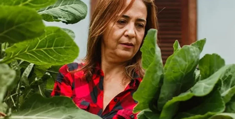 Discover a curated selection of 100% organic foods and natural products sourced from trusted farms committed to healthy, sustainable practices.